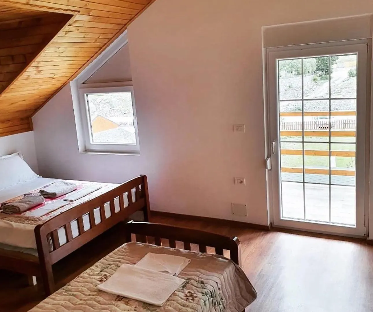 Guesthouse Hysa Valbone 0*,  Albanie